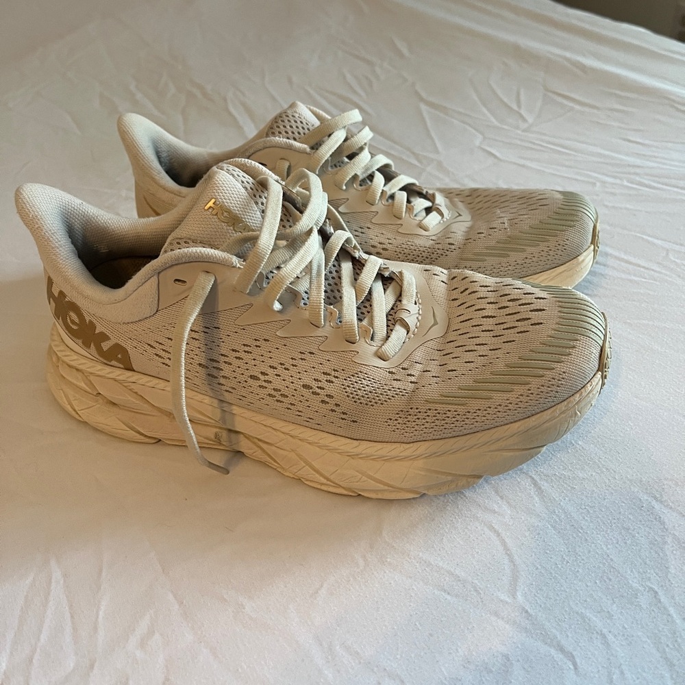 Hoka Clifton 7 Almond Milk